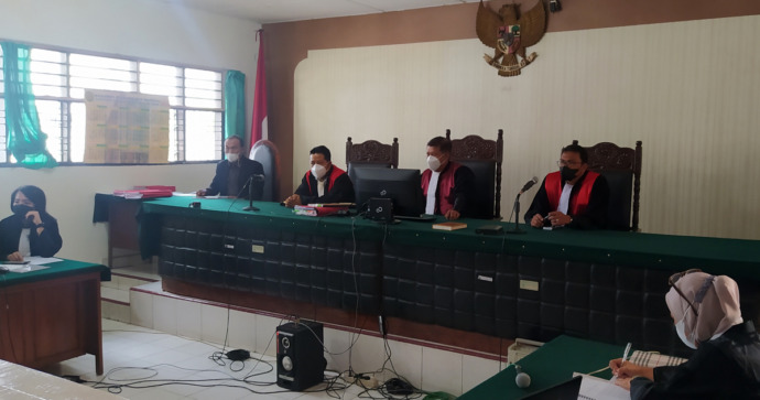 Sidang Man Batak Gembong Narkoba
