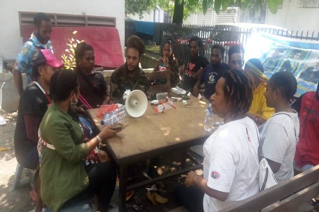protes rasisme mahasiswa papua di medan siap pulang kampung sc1